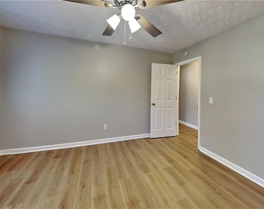 1469 Millstream Trail - Photo Thumbnail 16