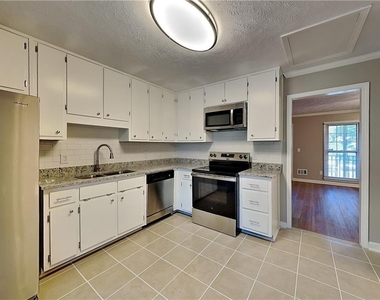1469 Millstream Trail - Photo Thumbnail 5