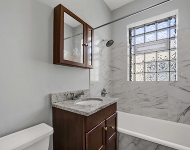 1239 W Greenleaf Avenue - Photo Thumbnail 11