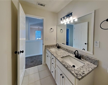 2950 Belshire Trail - Photo Thumbnail 17