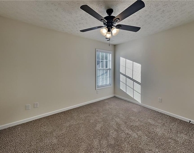 2950 Belshire Trail - Photo Thumbnail 13