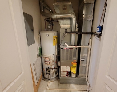 2651 E 74th Street - Photo Thumbnail 15