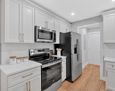 786 Neal Street Nw - Photo Thumbnail 7
