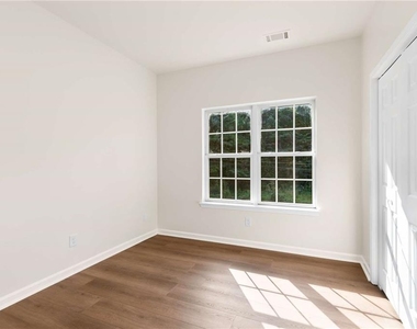 2351 Perry Boulevard Nw - Photo Thumbnail 10