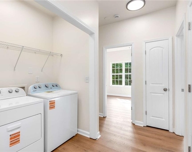 2351 Perry Boulevard Nw - Photo Thumbnail 13
