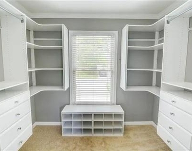 2640 Gentry Walk Court - Photo Thumbnail 14