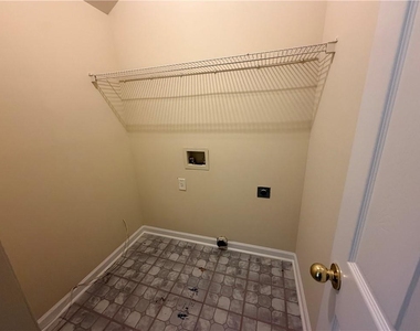 156 Red Bank Road - Photo Thumbnail 7