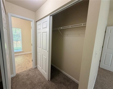 156 Red Bank Road - Photo Thumbnail 12