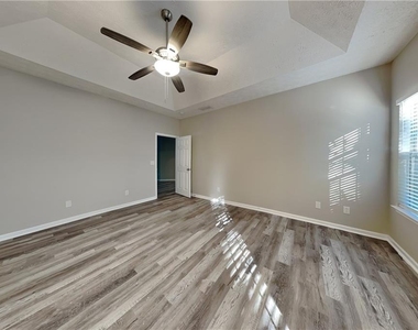 3605 Clubside Walk Nw - Photo Thumbnail 9