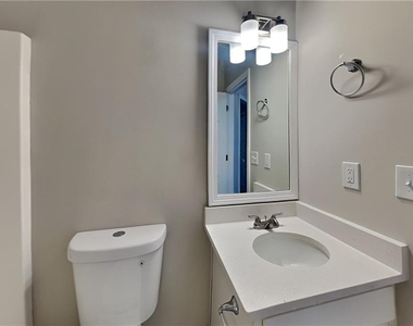 3605 Clubside Walk Nw - Photo Thumbnail 15