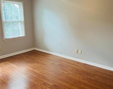 252 Mill Creek Pl - Photo Thumbnail 10