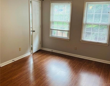 252 Mill Creek Pl - Photo Thumbnail 9