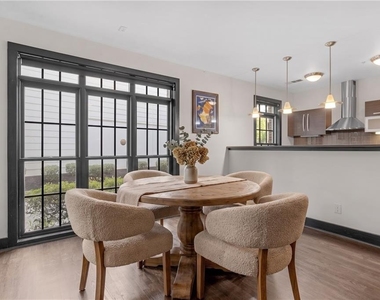 1300 Dekalb Avenue Ne - Photo Thumbnail 6