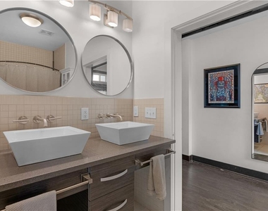 1300 Dekalb Avenue Ne - Photo Thumbnail 2