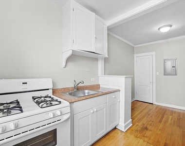 411 Beloit Avenue - Photo Thumbnail 8