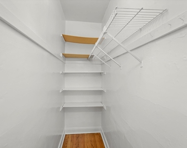 411 Beloit Avenue - Photo Thumbnail 6