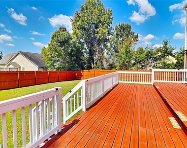 2635 Rainbow Creek Drive - Photo Thumbnail 24
