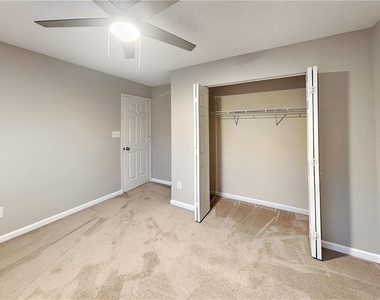 2635 Rainbow Creek Drive - Photo Thumbnail 16