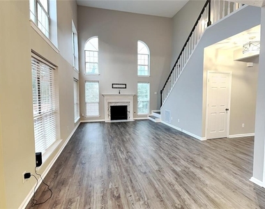 2635 Rainbow Creek Drive - Photo Thumbnail 2