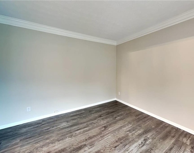 2635 Rainbow Creek Drive - Photo Thumbnail 20