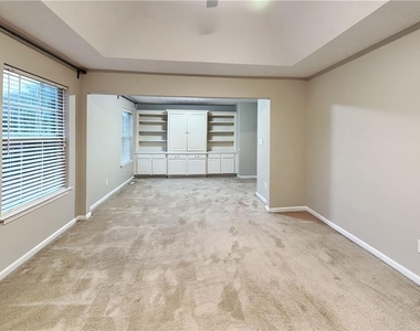 2635 Rainbow Creek Drive - Photo Thumbnail 10