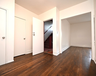 959 E 61st Street - Photo Thumbnail 5