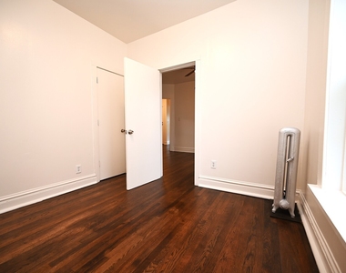 959 E 61st Street - Photo Thumbnail 14