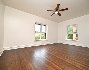 959 E 61st Street - Photo Thumbnail 2