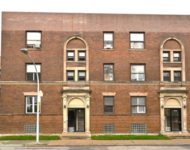 959 E 61st Street - Photo Thumbnail 1