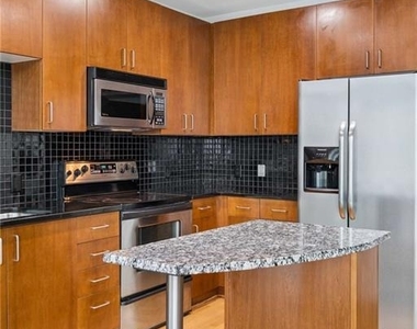 943 Peachtree Street Ne - Photo Thumbnail 8