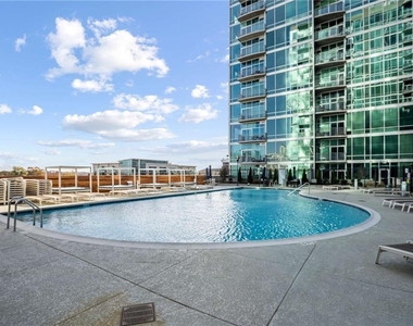 943 Peachtree Street Ne - Photo Thumbnail 17