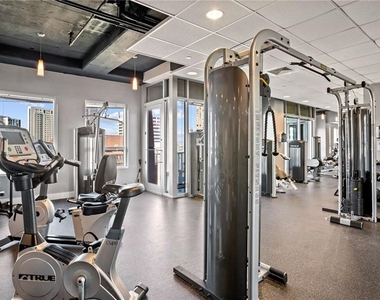 943 Peachtree Street Ne - Photo Thumbnail 26