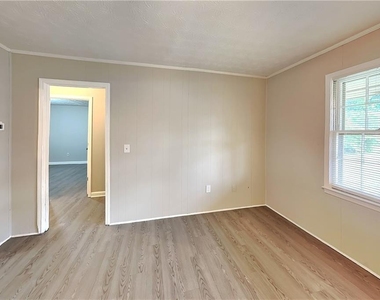 17 Fieldstone Court Nw - Photo Thumbnail 3