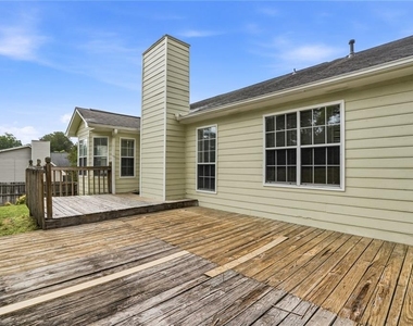 115 Knight Way - Photo Thumbnail 27