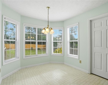 115 Knight Way - Photo Thumbnail 22