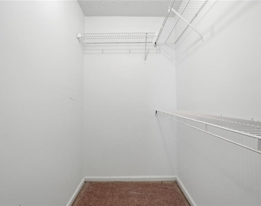 115 Knight Way - Photo Thumbnail 17