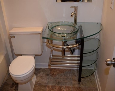 3101 Queen Anne Court - Photo Thumbnail 15