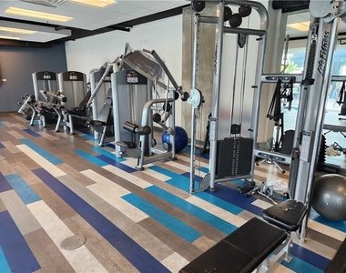 400 W Peachtree Street Nw - Photo Thumbnail 43