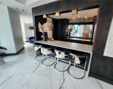 400 W Peachtree Street Nw - Photo Thumbnail 33
