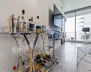 400 W Peachtree Street Nw - Photo Thumbnail 9