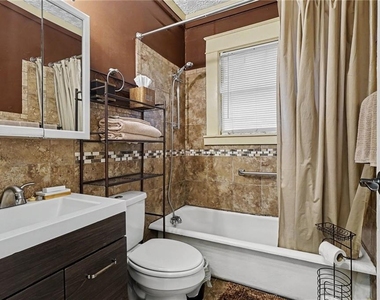 223 Cambridge Avenue - Photo Thumbnail 13