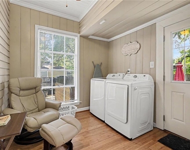 223 Cambridge Avenue - Photo Thumbnail 19