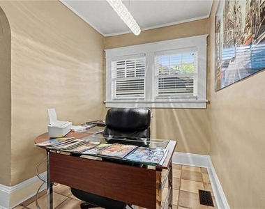 223 Cambridge Avenue - Photo Thumbnail 12
