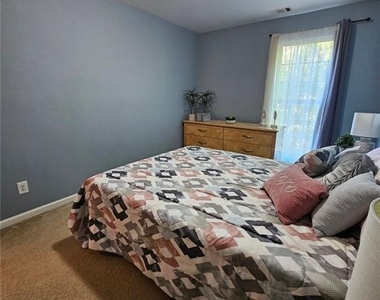 3399 Pennington Drive - Photo Thumbnail 6