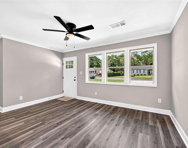 230 Morningview Drive - Photo Thumbnail 4