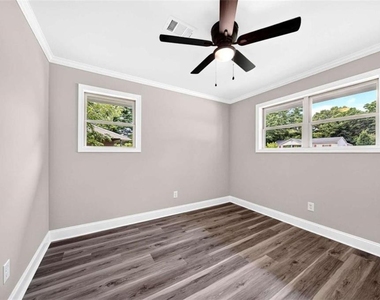 230 Morningview Drive - Photo Thumbnail 18