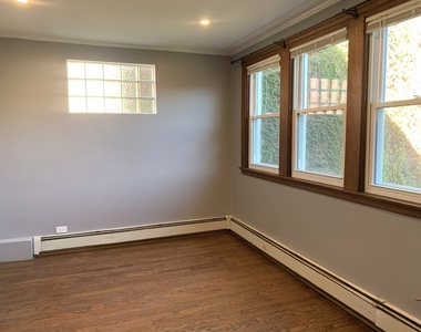 10931 S Artesian Avenue - Photo Thumbnail 1