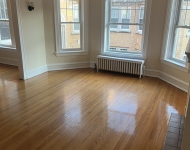 720 Hinman Avenue - Photo Thumbnail 1