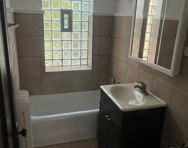 720 Hinman Avenue - Photo Thumbnail 5