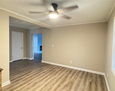 712 Northern Avenue - Photo Thumbnail 10